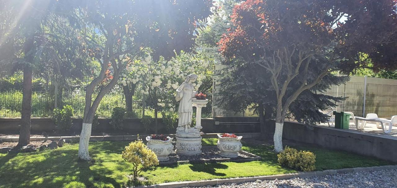 Pension Charisma Băile Herculane Zewnętrze zdjęcie